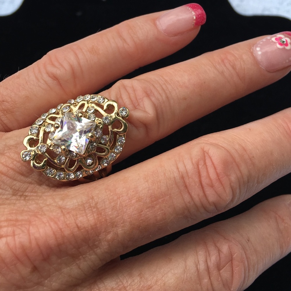 Gold Rhinestone Ring - Picture 2 of 2